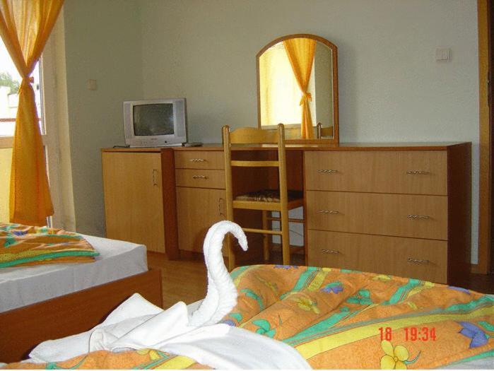 Viva Beach Hotel Pomorie Habitación foto